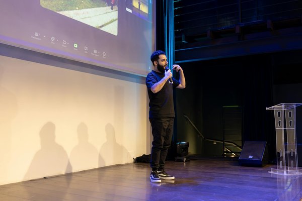 Revolutionizing uk agriculture: how ai is transforming precision farming for a sustainable future